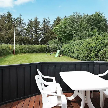 Three-bedroom Holiday In Lokken 52 펜션 *