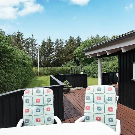 Three-bedroom Holiday In Lokken 52