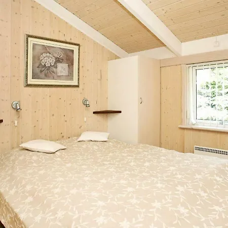 Three-bedroom Holiday In Lokken 52